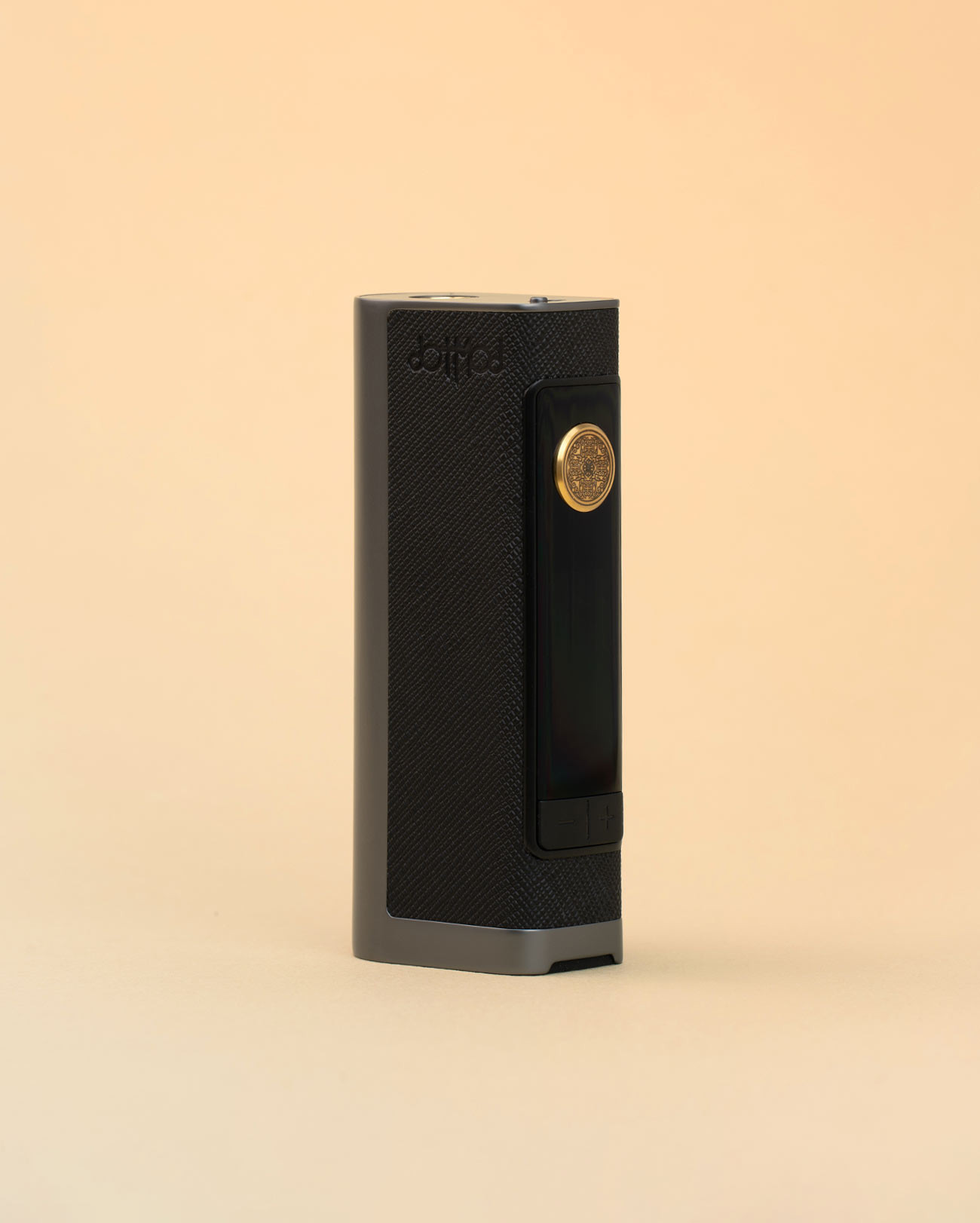Box pour vapote élégante et sobre DotMod DotBox 100W couleur cuir noir black