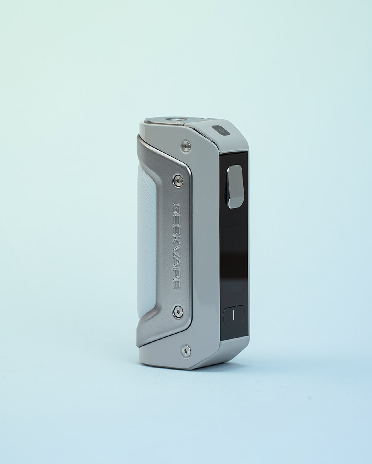 Box Aegis Solo 3 3000 mAh GeekVape silver argent avec touch lock