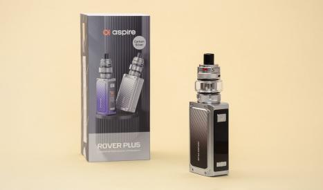 Le petit kit Rover Plus est une petite cigarette électronique complète